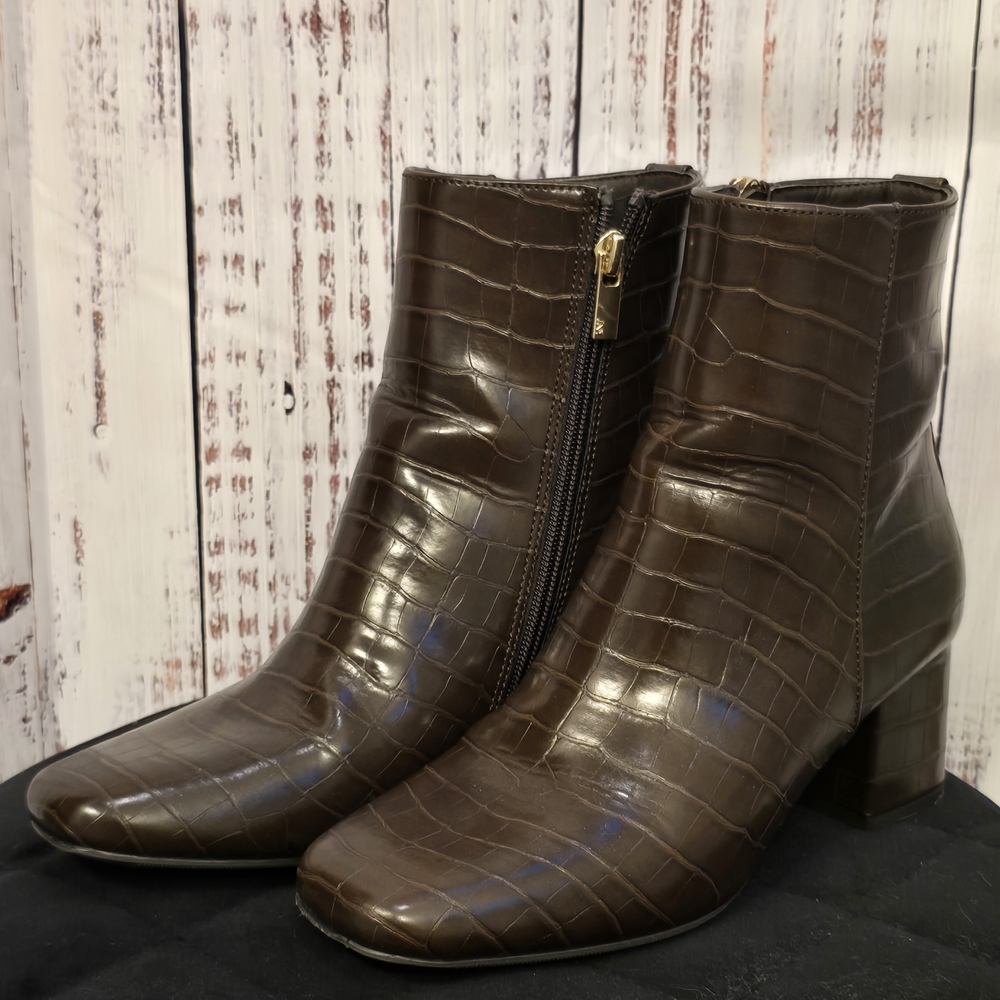 Jones New York Dark Brown Croc-Patterned Ankle Boots